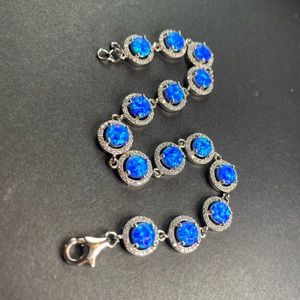 * Round 15.5 ct Australian blue Opal bracelet Sterling Silver 7.5 inches